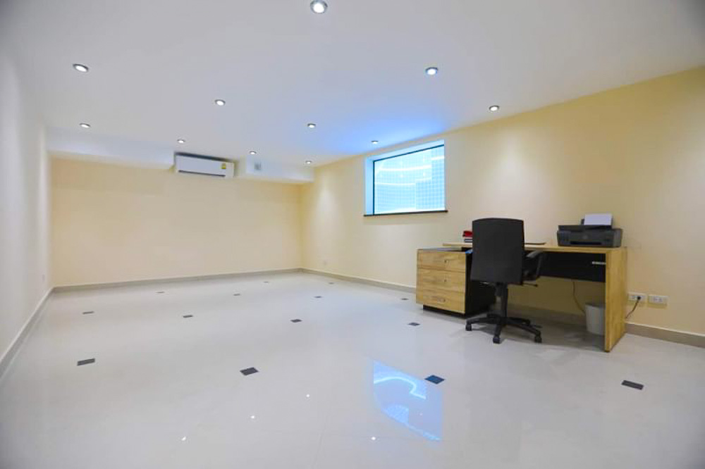 Luxury 3-BR Private Pool Villa-16 EP0046 | Luxury 3-BR Private Pool Villa for Sale in Jomtien, Pattaya