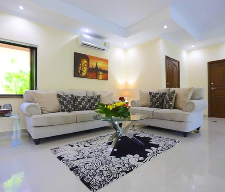EP0046 | Luxury 3-BR Private Pool Villa for Sale in Jomtien, Pattaya