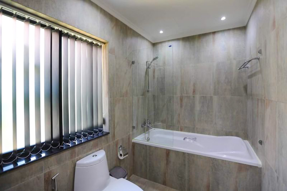 Luxury 3-BR Private Pool Villa-6 EP0046 | Luxury 3-BR Private Pool Villa for Sale in Jomtien, Pattaya