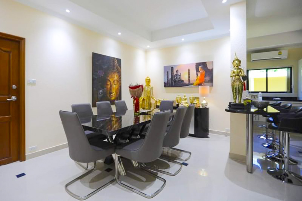 Luxury 3-BR Private Pool Villa-9 EP0046 | Luxury 3-BR Private Pool Villa for Sale in Jomtien, Pattaya