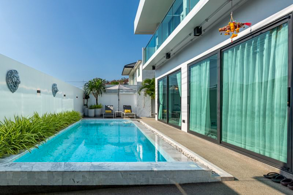 Modern Villa for Sale in Chaiyapruek-1 EP0034 | 5-BR Modern Villa for Sale in Chaiyapruek, Jomtien
