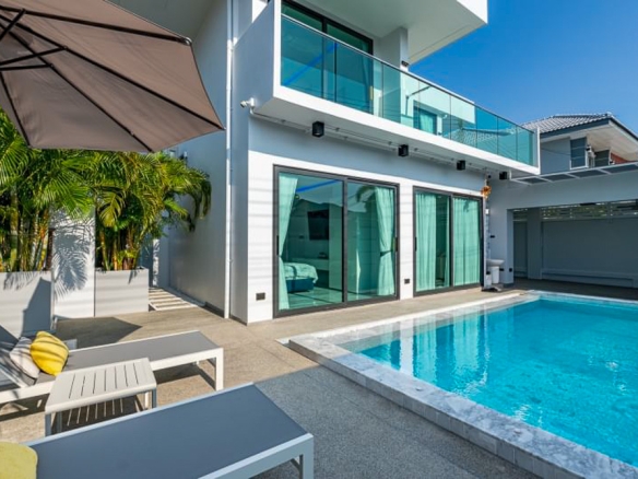 EP0034 | 5-BR Modern Villa for Sale in Chaiyapruek, Jomtien