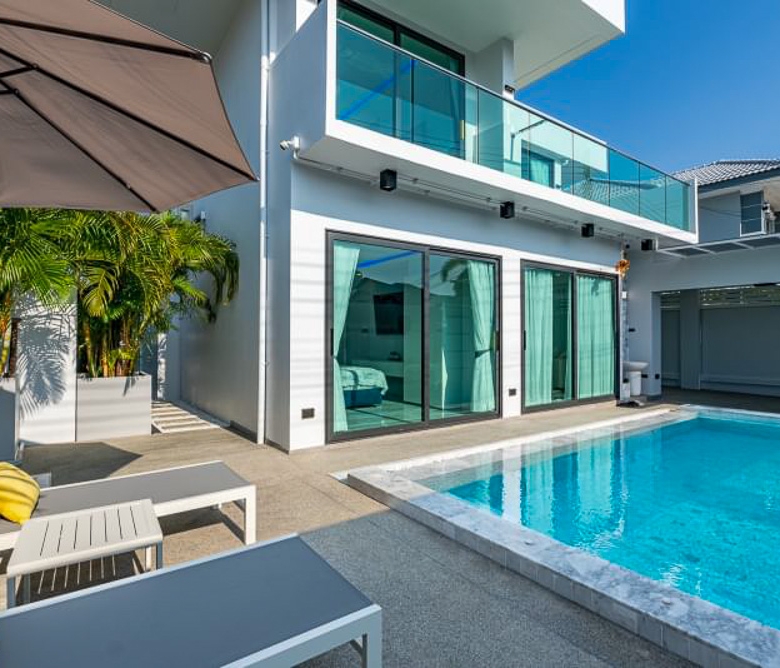 EP0034 | 5-BR Modern Villa for Sale in Chaiyapruek, Jomtien