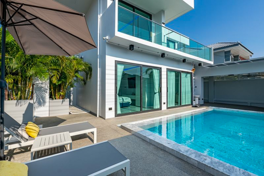 Modern Villa for Sale in Chaiyapruek-2 EP0034 | 5-BR Modern Villa for Sale in Chaiyapruek, Jomtien