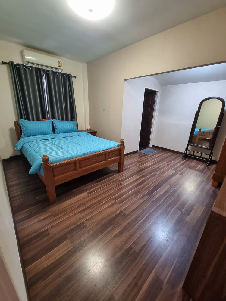 EP0026 | Executive Residence for Sale in Central Pattaya Zone