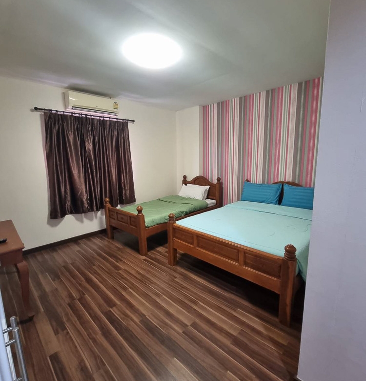 EP0026 | Executive Residence for Sale in Central Pattaya Zone