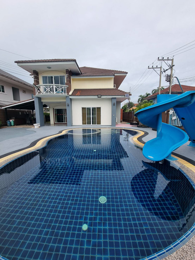 EP0026 | Executive Residence for Sale in Central Pattaya Zone