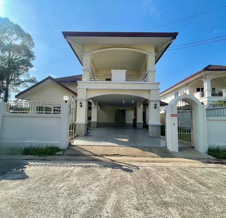 EP0021 | Villa for Sale in East Pattaya – Close to MIS