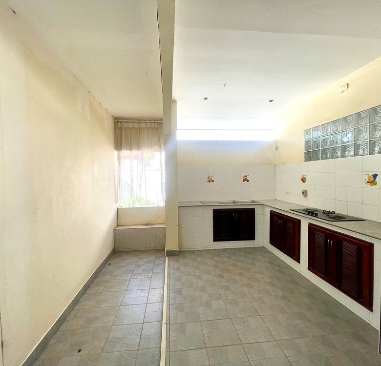 EP0021 | Villa for Sale in East Pattaya – Close to MIS