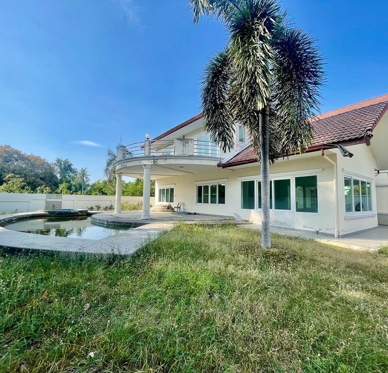 EP0021 | Villa for Sale in East Pattaya – Close to MIS