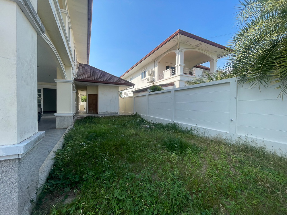 Villa for Sale Close to MIS-5 EP0021 | Villa for Sale in East Pattaya – Close to MIS