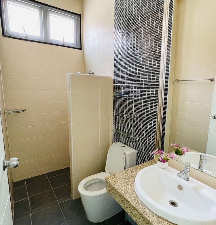 EP0022 | Villa for Sale in East Pattaya – Only 6 Mins to MIS
