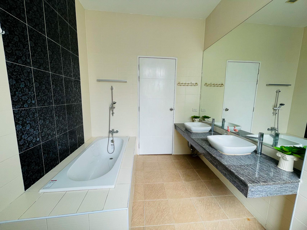 Villa for Sale in East Pattaya-13 EP0022 | Villa for Sale in East Pattaya – Only 6 Mins to MIS