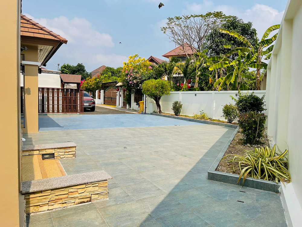 Villa for Sale in East Pattaya-5 EP0022 | Villa for Sale in East Pattaya – Only 6 Mins to MIS
