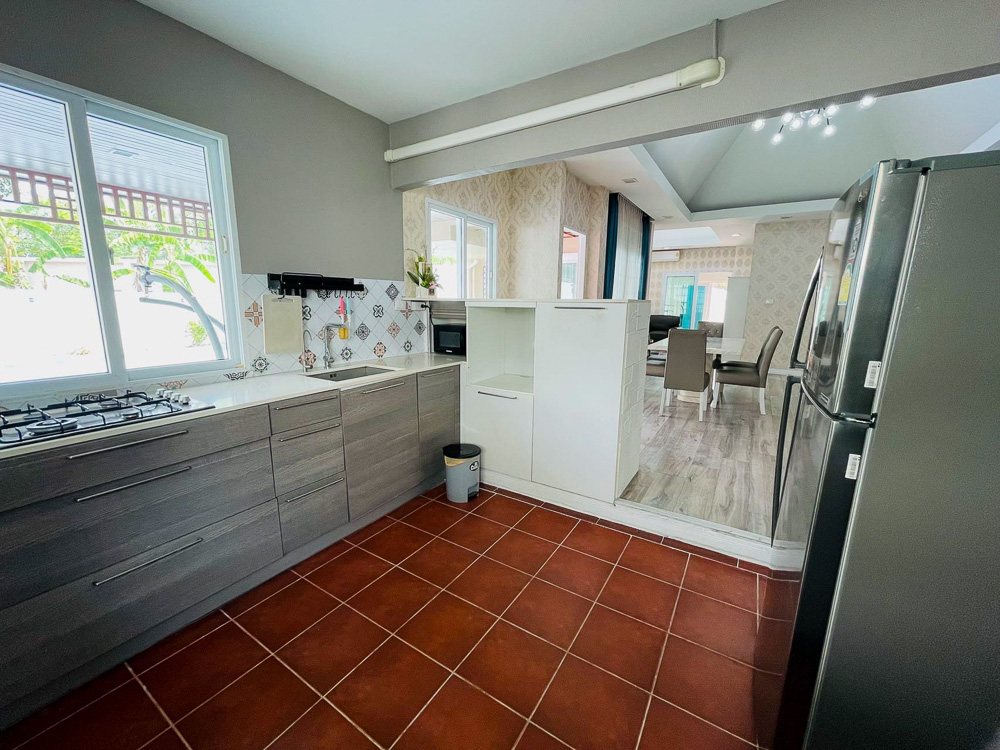 Villa for Sale in East Pattaya-9 EP0022 | Villa for Sale in East Pattaya – Only 6 Mins to MIS