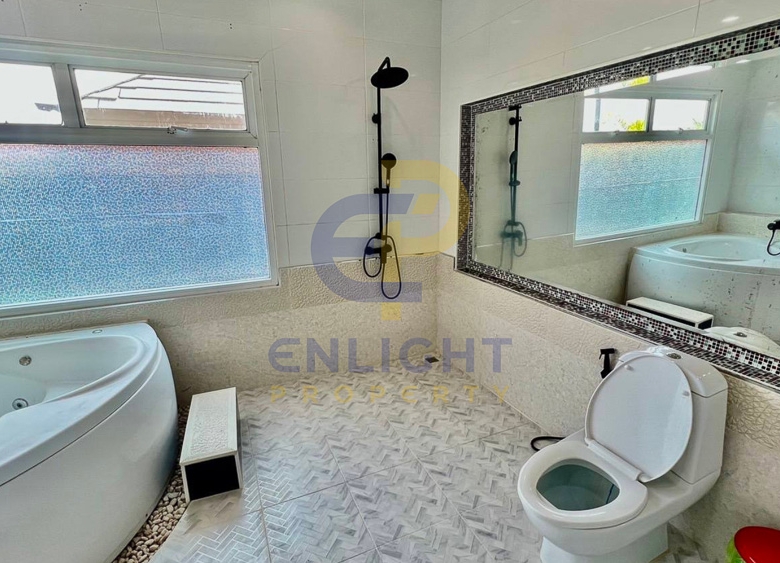 EP0325 | Villa for Sale in Huay Yai, Pattaya