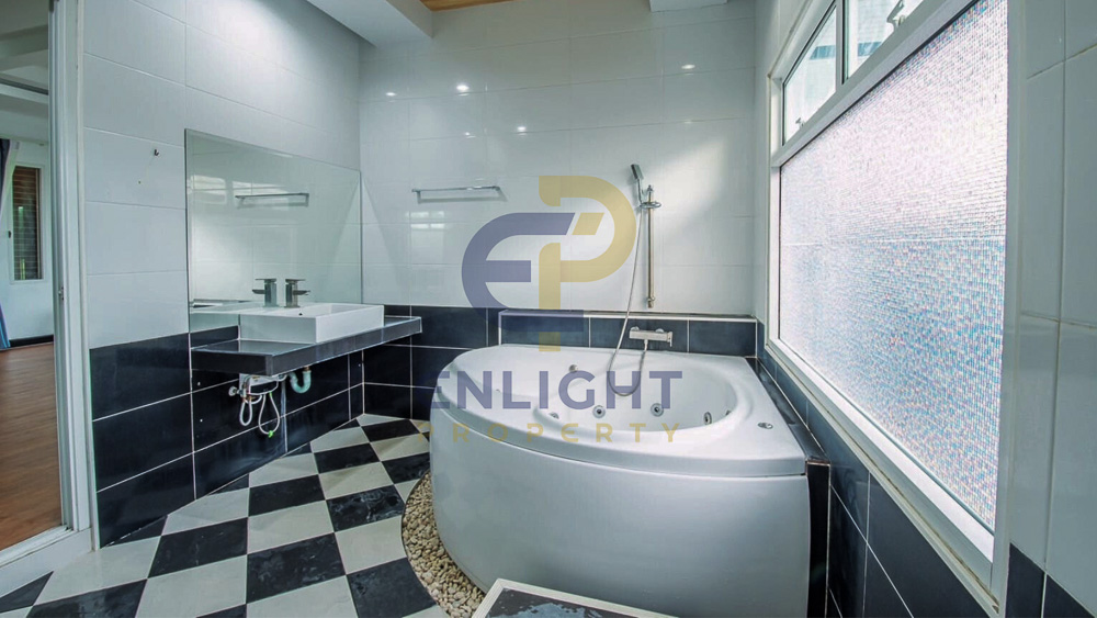 EP0325 | Villa for Sale in Huay Yai, Pattaya