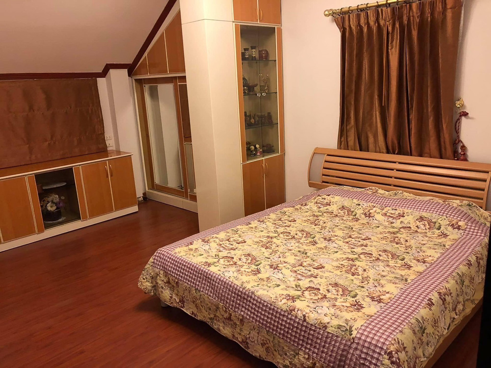 EP0025 | Villa for Sale in The Ville Jomtien – Chaiyapruek