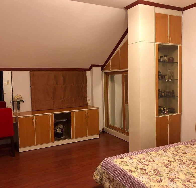 EP0025 | Villa for Sale in The Ville Jomtien – Chaiyapruek