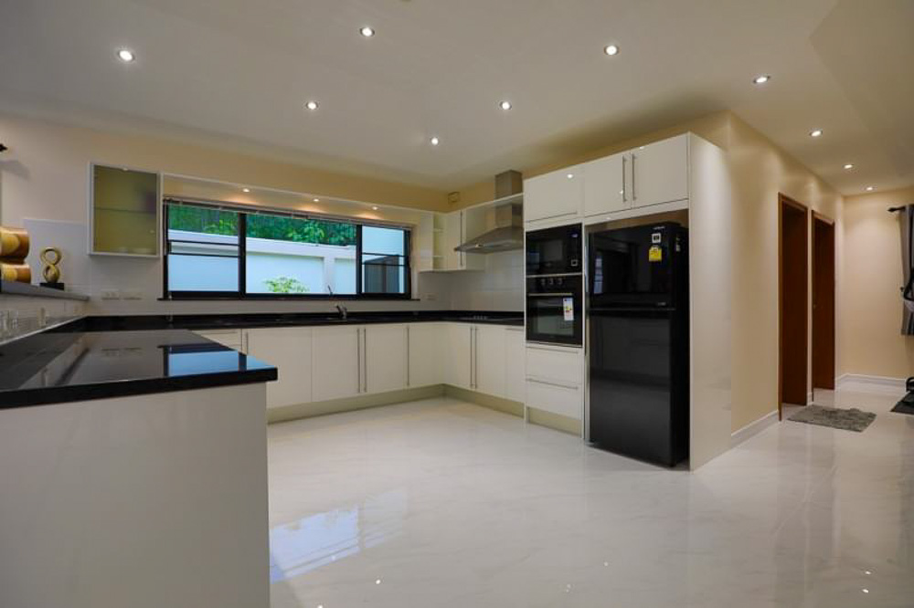 Villa for Sale in Thepprasit-11 EP0052 | Luxury Villa for Sale in Thepprasit Pattaya
