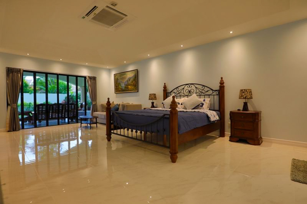 Villa for Sale in Thepprasit-13 EP0052 | Luxury Villa for Sale in Thepprasit Pattaya