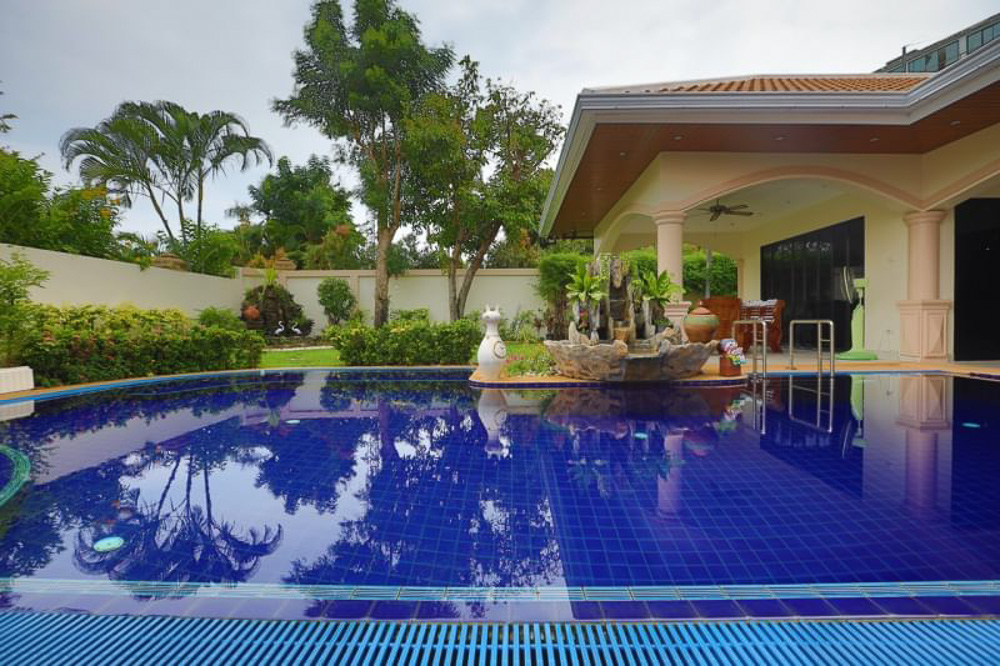 Villa for Sale in Thepprasit-2 EP0052 | Luxury Villa for Sale in Thepprasit Pattaya