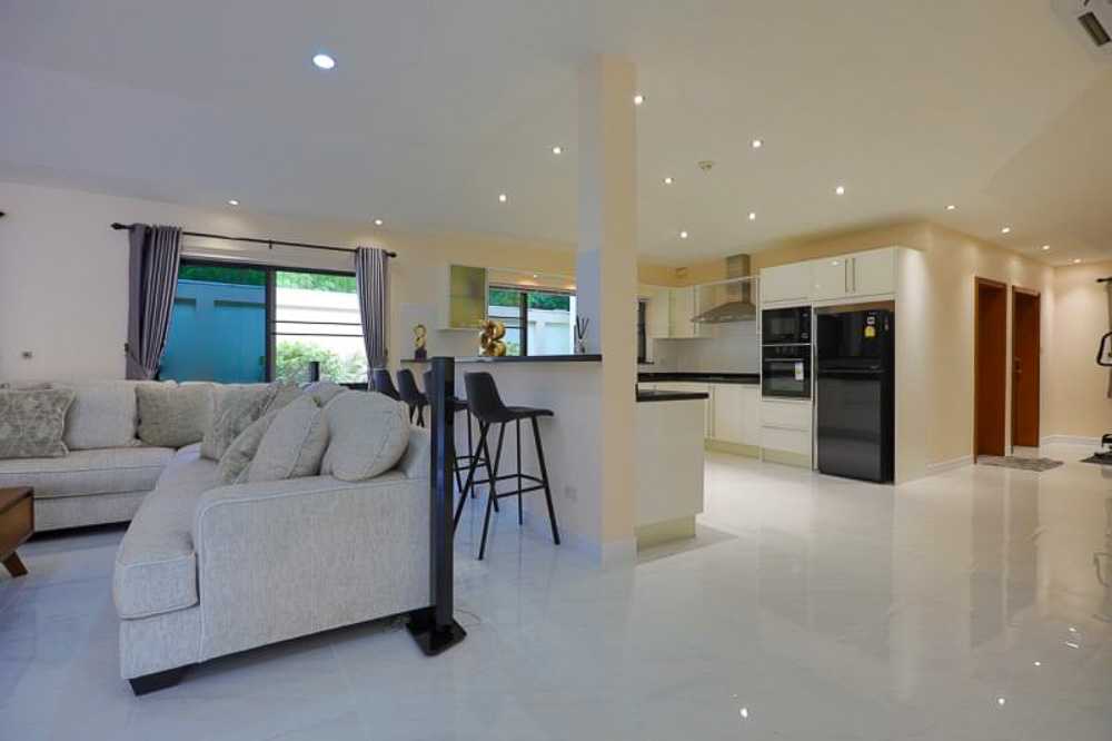 Villa for Sale in Thepprasit-9 EP0052 | Luxury Villa for Sale in Thepprasit Pattaya