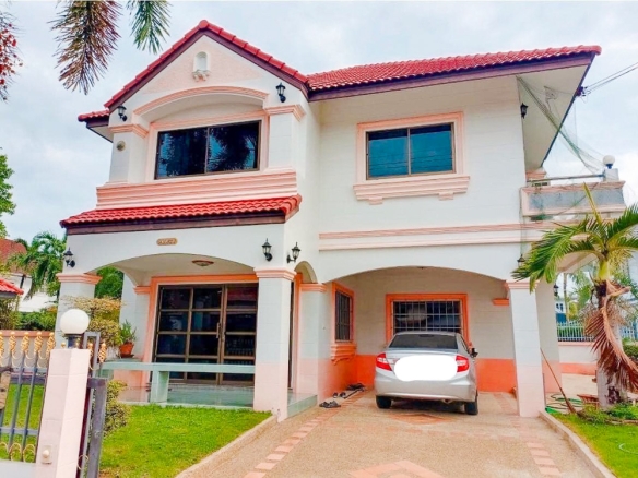 EP0020 | Villa for Sale on Pornprapanimit, East Pattaya