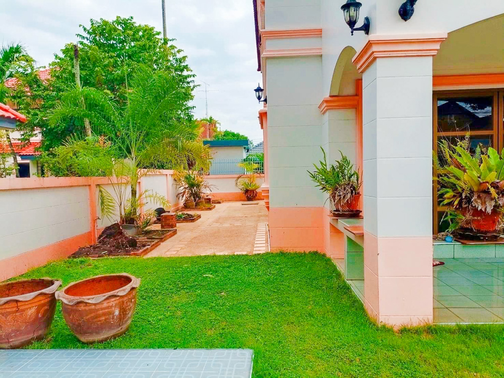 EP0020 | Villa for Sale on Pornprapanimit, East Pattaya