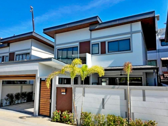 EP0016 | Zensiri Midtown Villas South Pattaya | Luxury 3BR Villa for Sale