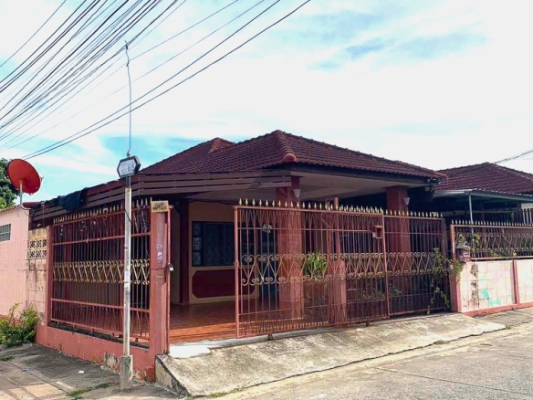 EP0080 | 2-BR Family Villa for Sale in Nern Plub Wan, East Pattaya