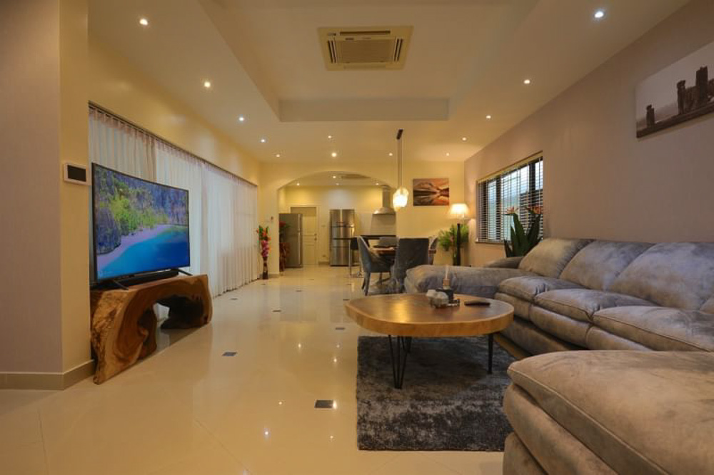 2-BR Luxury Villa for Sale in Pattaya |564 Sqm-6 EP0047 | Spacious 2-BR Luxury Villa for Sale in Pattaya – 564 Sq.m.
