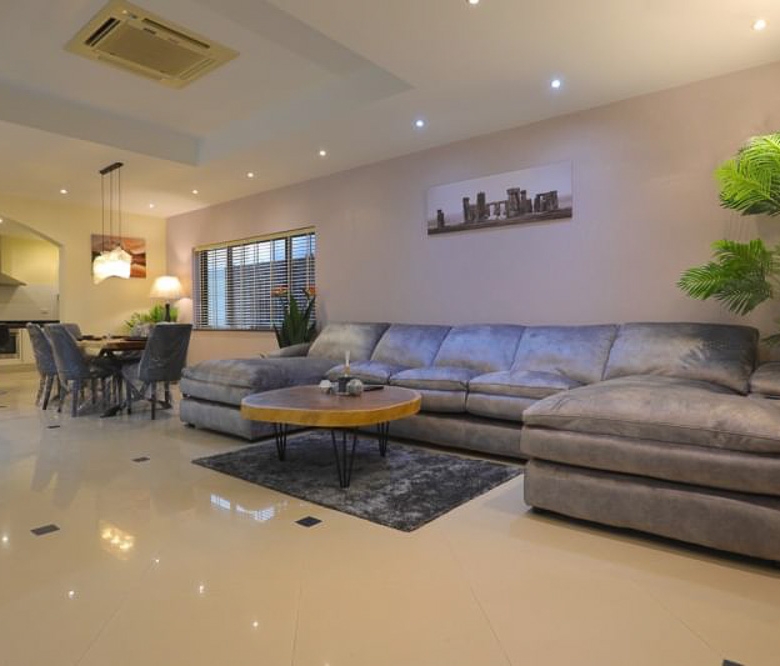 EP0047 | Spacious 2-BR Luxury Villa for Sale in Pattaya – 564 Sq.m.
