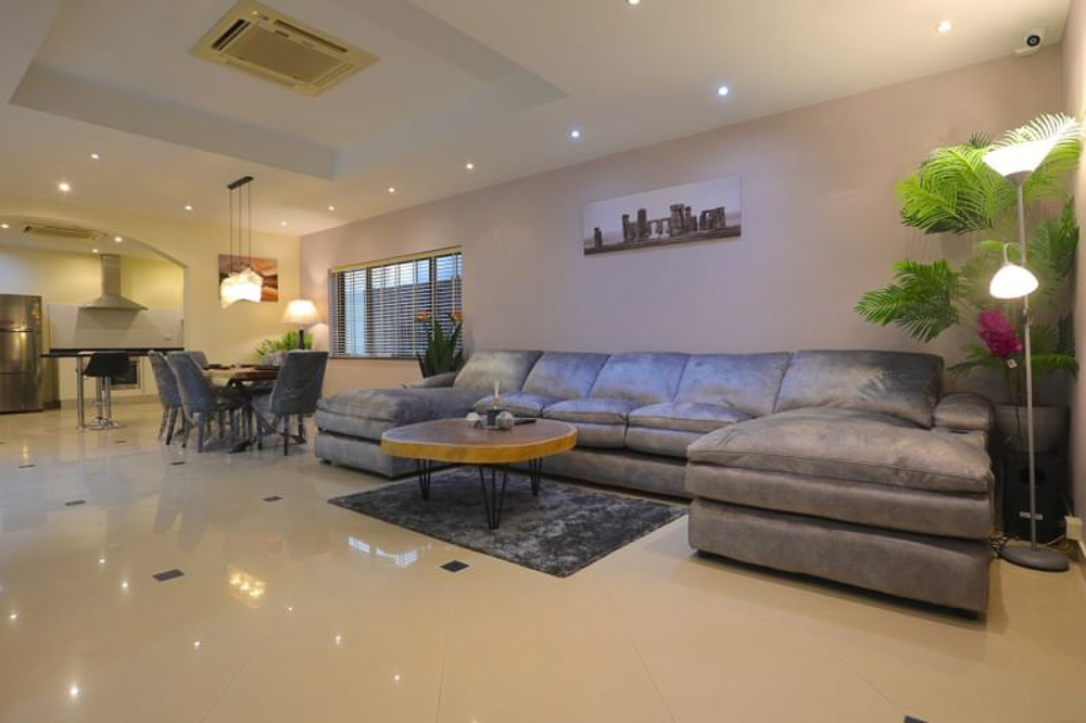 2-BR Luxury Villa for Sale in Pattaya |564 Sqm-7 EP0047 | Spacious 2-BR Luxury Villa for Sale in Pattaya – 564 Sq.m.