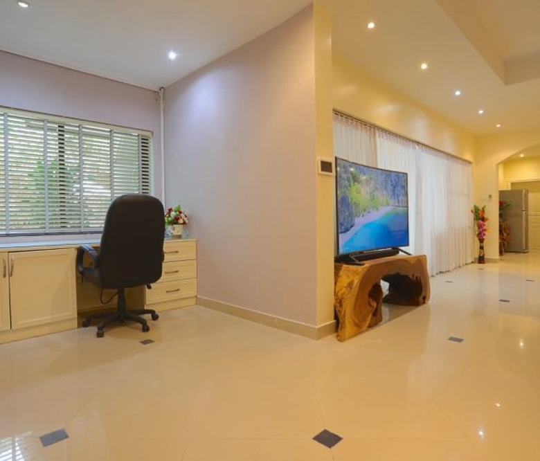 EP0047 | Spacious 2-BR Luxury Villa for Sale in Pattaya – 564 Sq.m.