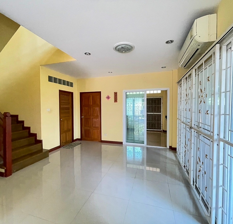 EP0103 | 2-BR Rental Villa in East Naklua, Pattaya
