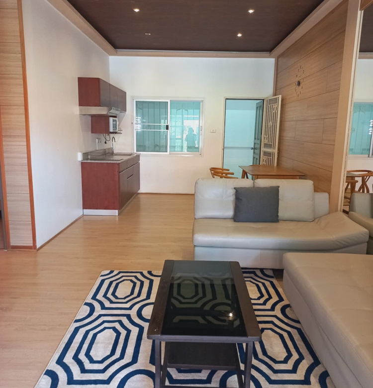 EP0090 | 2-BR Villa for Sale in Chaiyapruek Jomtien