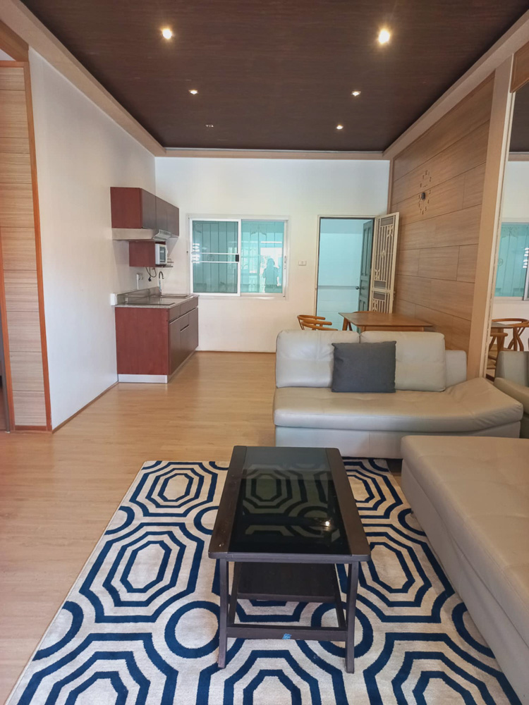 EP0090 | 2-BR Villa for Sale in Chaiyapruek Jomtien