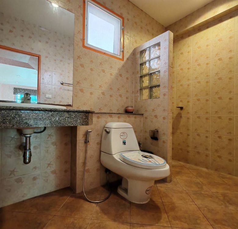 EP0066 | 3-BR Coastal Villa for Sale in Jomtien, Pattaya