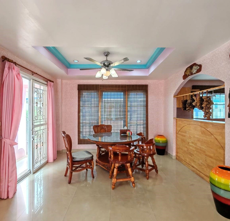 EP0066 | 3-BR Coastal Villa for Sale in Jomtien, Pattaya