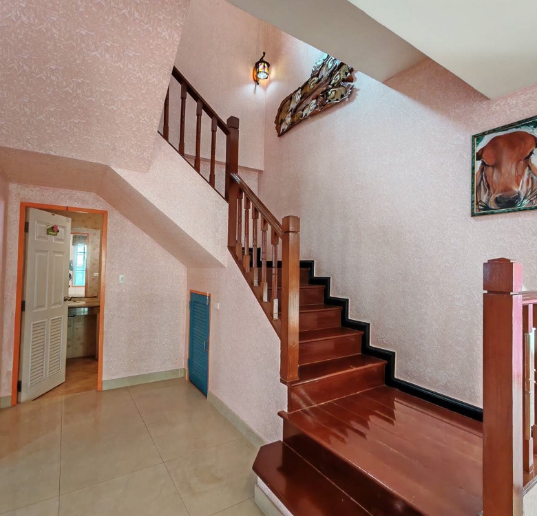 EP0066 | 3-BR Coastal Villa for Sale in Jomtien, Pattaya