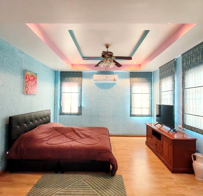 EP0066 | 3-BR Coastal Villa for Sale in Jomtien, Pattaya