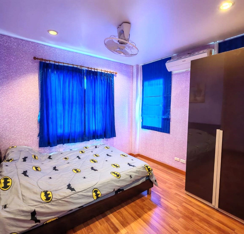 EP0066 | 3-BR Coastal Villa for Sale in Jomtien, Pattaya