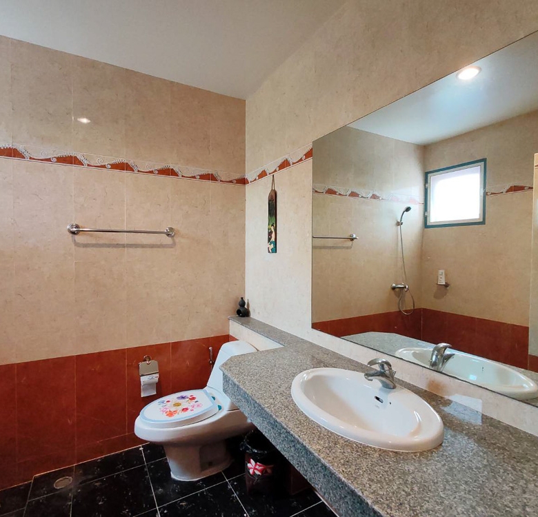 EP0066 | 3-BR Coastal Villa for Sale in Jomtien, Pattaya