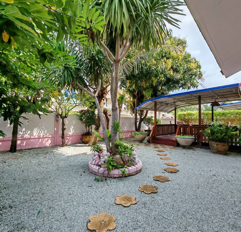 EP0066 | 3-BR Coastal Villa for Sale in Jomtien, Pattaya