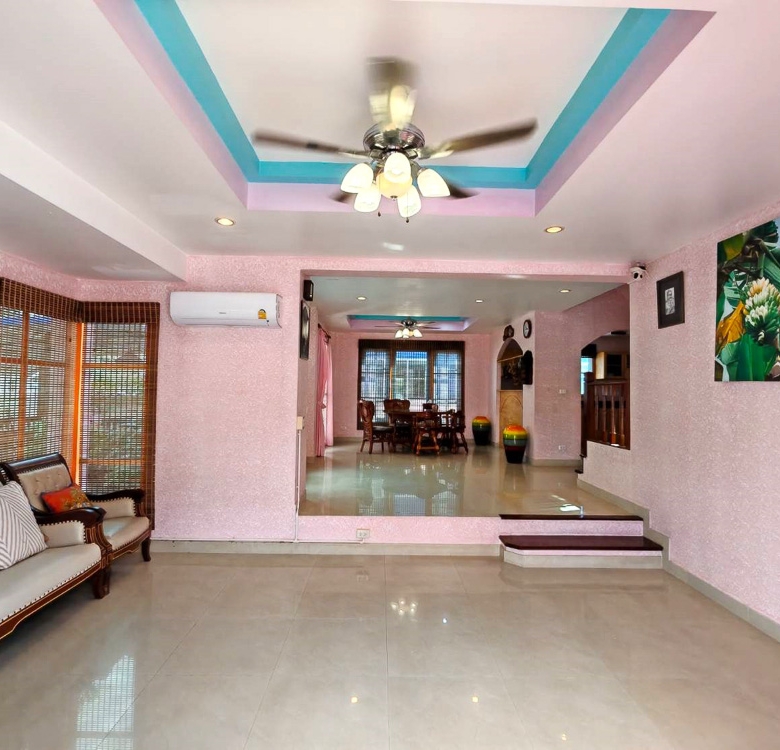 EP0066 | 3-BR Coastal Villa for Sale in Jomtien, Pattaya