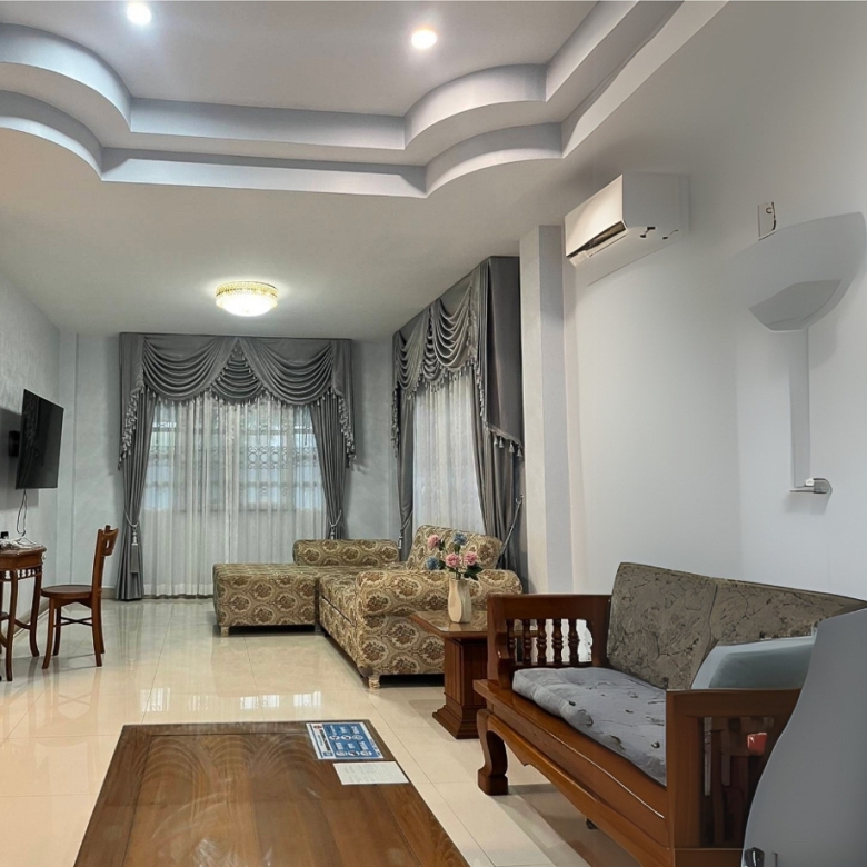 EP0094 | 3-BR Family Villa for Sale in East Pattaya