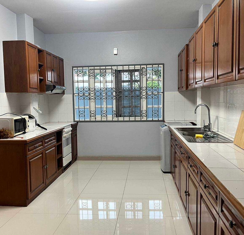 EP0094 | 3-BR Family Villa for Sale in East Pattaya