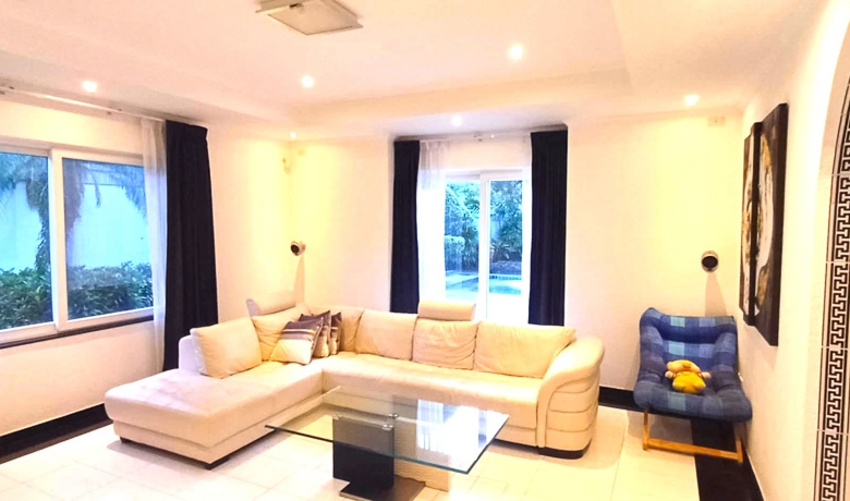 EP0215 | 3-BR Family Villa for Sale in Khao Noi