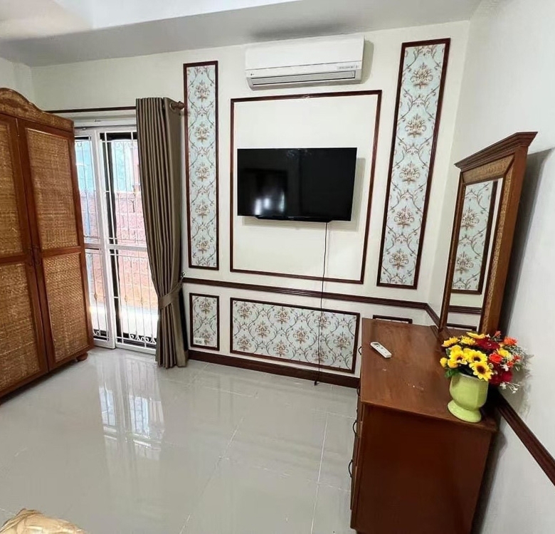 EP0078 | 3-BR Family Villa for Sale in South Pattaya